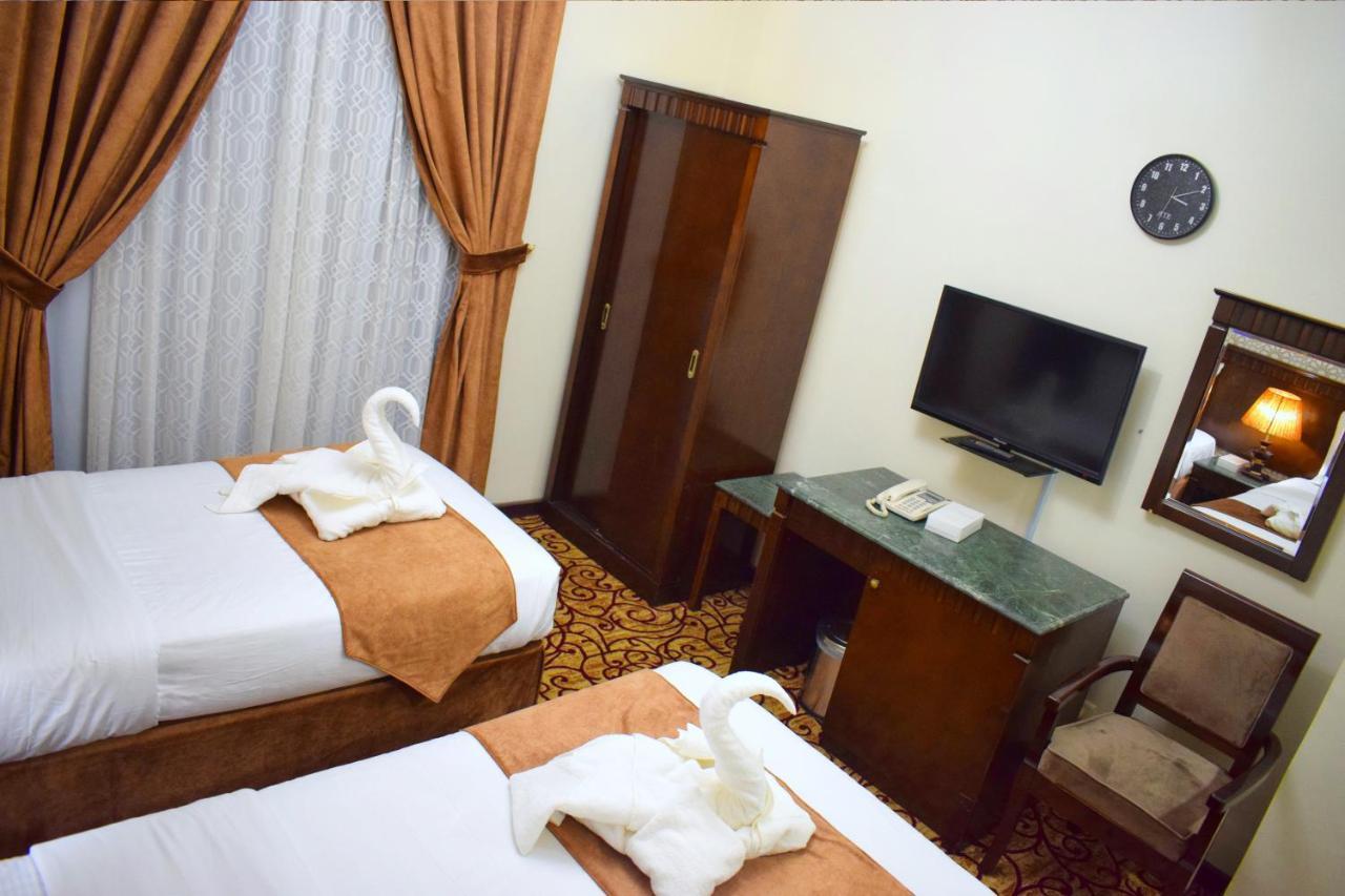 Mohamadia Al Zahra Hotel Medina ภายนอก รูปภาพ