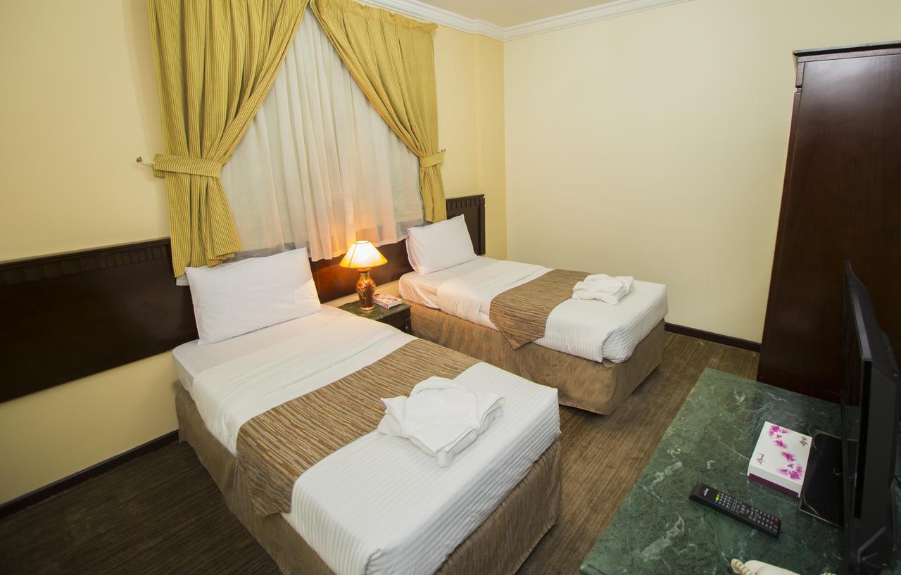 Mohamadia Al Zahra Hotel Medina ภายนอก รูปภาพ